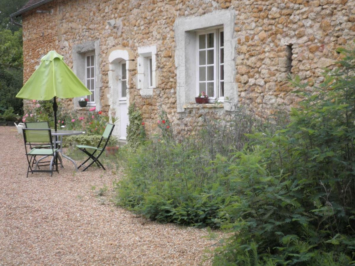 Le Tertre Hotel Dureil Exterior photo